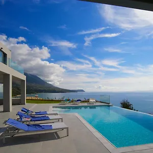 https://luxury-villas-kefalonia.kefaloniahotels.net